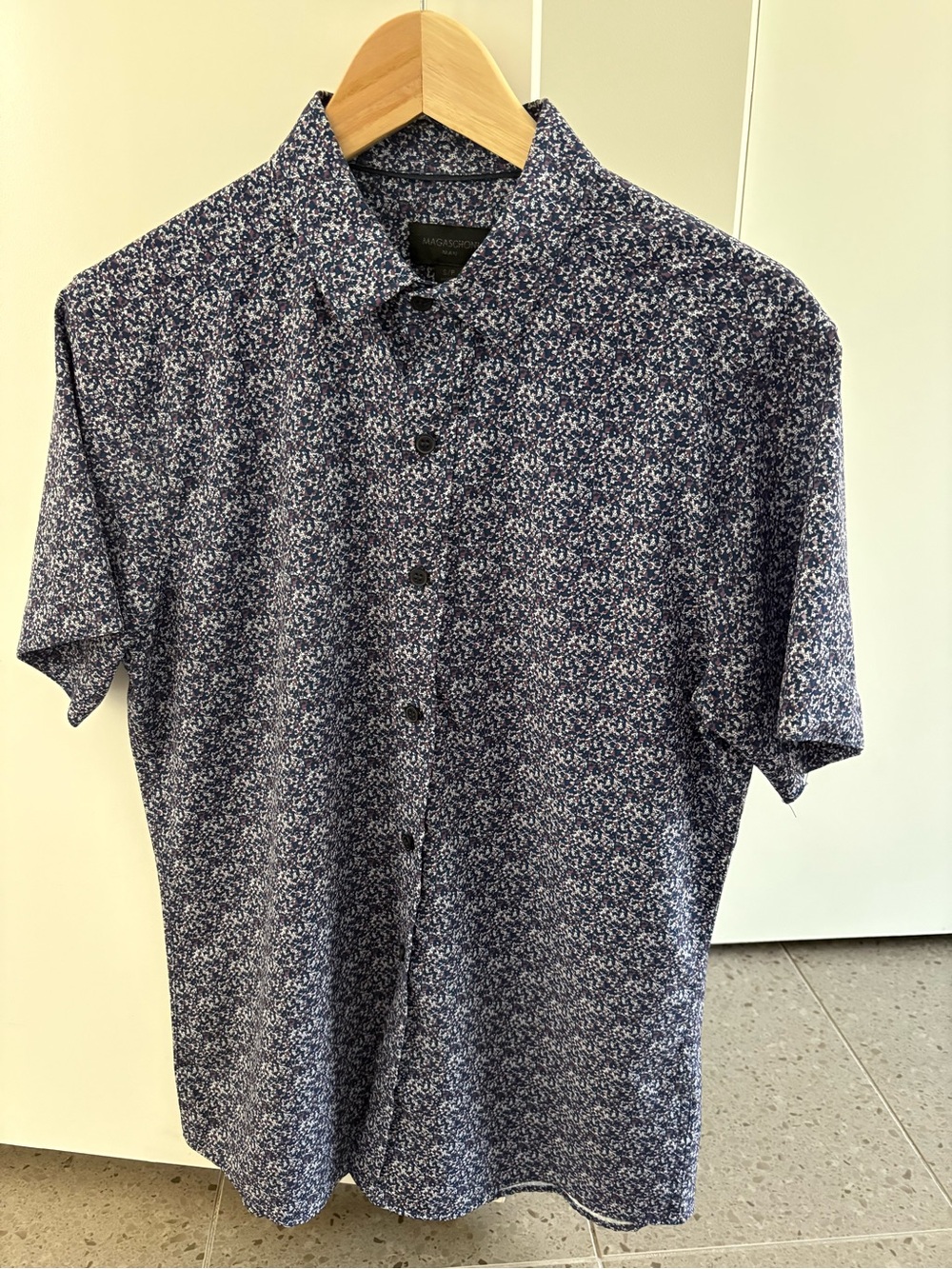 Magaschoni - Men's Navy Floral Short-Sleeve Button-Up Shirt